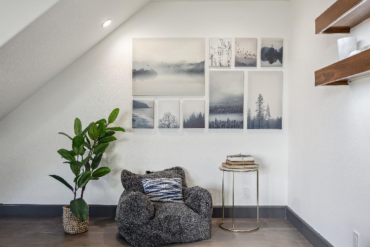 101 Bel Air Rd, Antelope, CA 90077